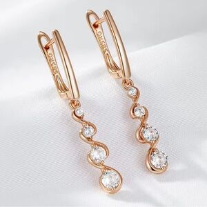 Elegant Rose Gold Cubic Zirconia ✨Drop Earrings